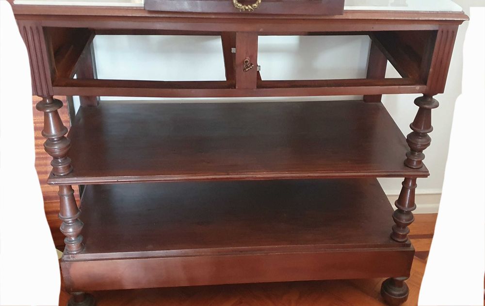 Móvel louceiro LINDÍSSIMO- Oportunidade