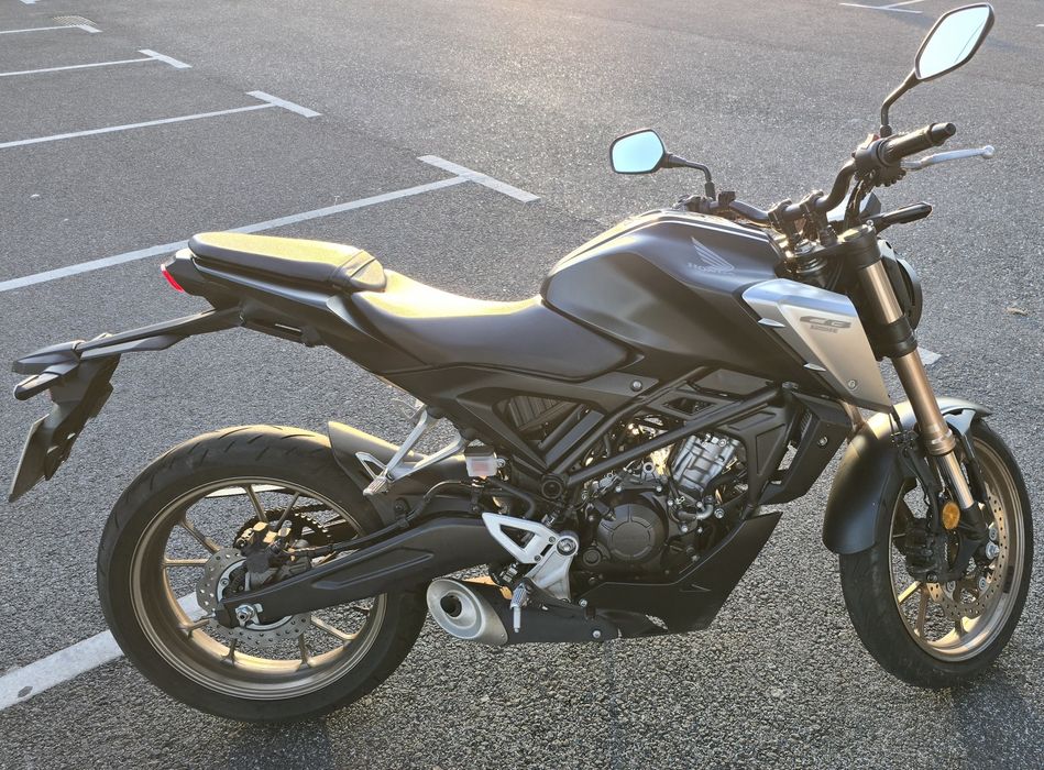 Honda CB125R 2022