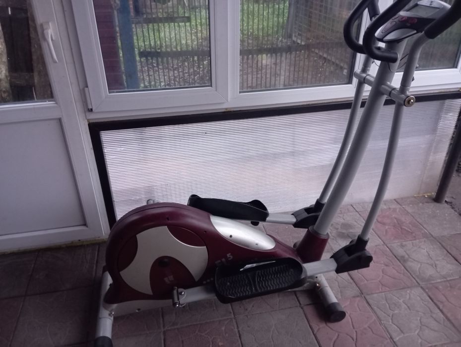 Продам орбітрек в робочому станні