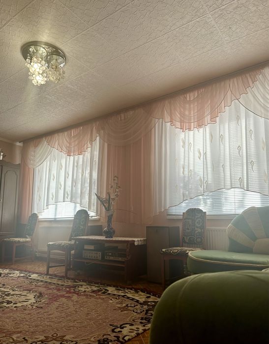 Дом с хоз постройками,  Глееватка