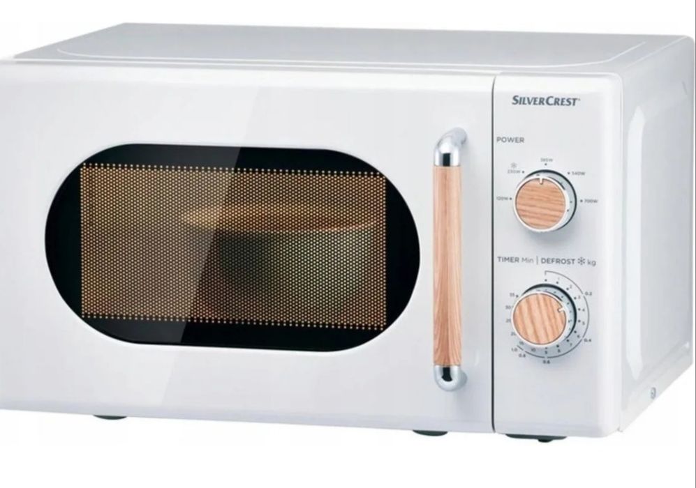 Na Lewara Kuchenka mikrofalowa SilverCrest 700W 20L