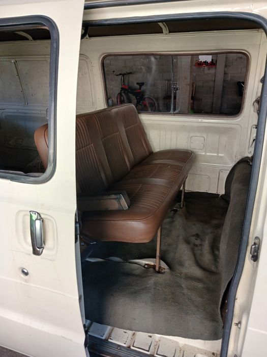 Toyota hiace lh20