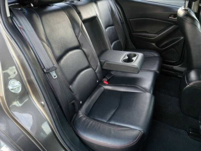 2016 Mazda 3 i Grand Touring