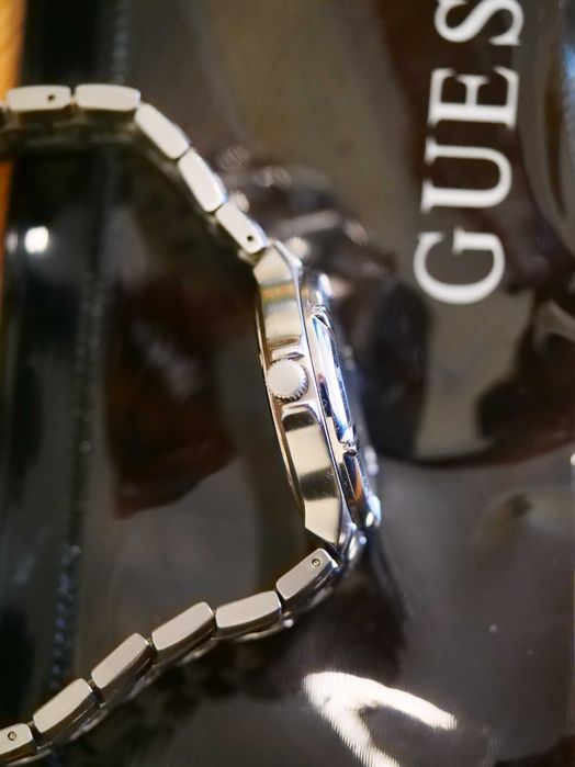 Relógio Guess semi-novo