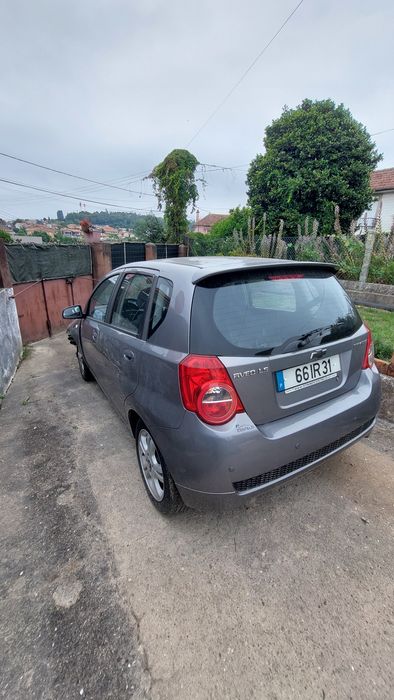 Vendo Chevrolet Aveo 1.2 acidentado