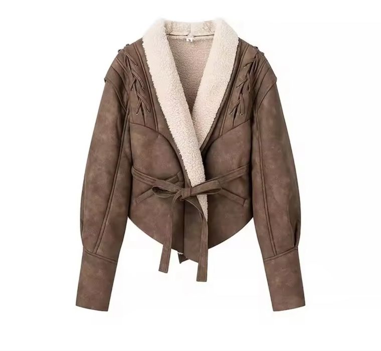 Крута косуха в трендовий колір