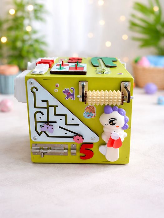 Бізікуб  Бізіборд дитяча іграшка розвиваюча грашка для дітей