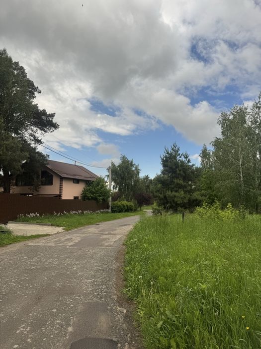 Ділянка під житлову забудову. Без комісіі!