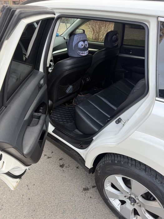 Subaru Outback 2011 2.5