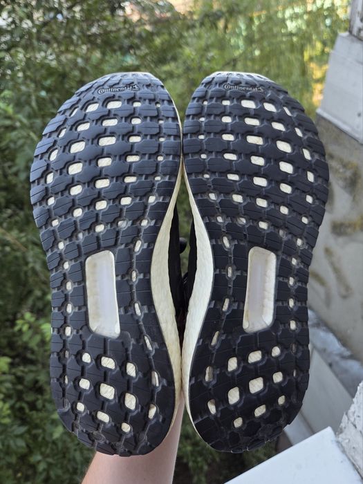 40.5р Adidas Ultraboost 19 жіночі кросівки