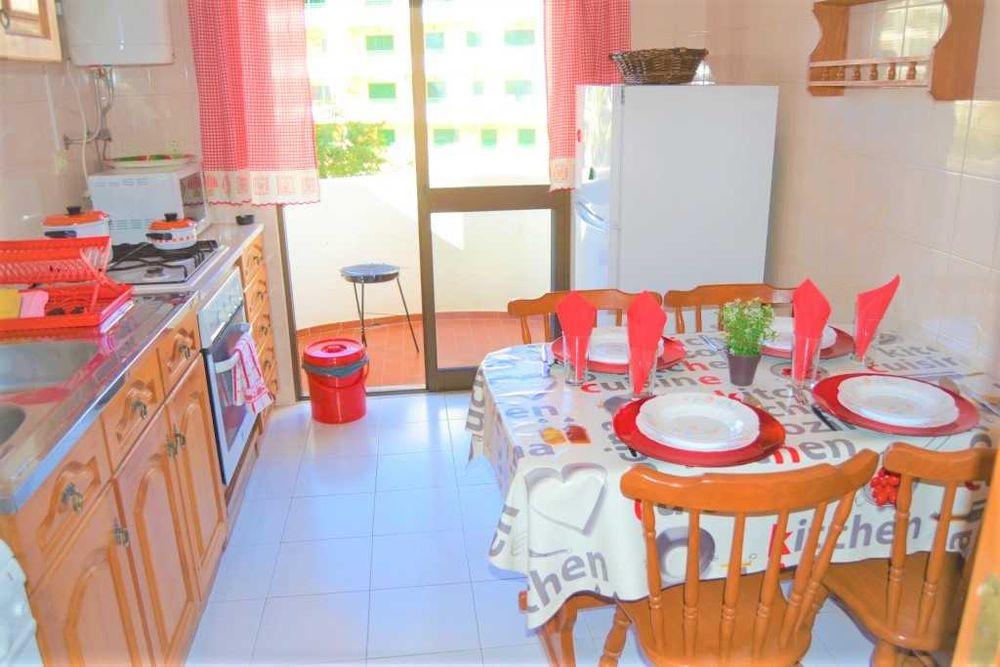 Armação de Pera T1+1 internet e garagem