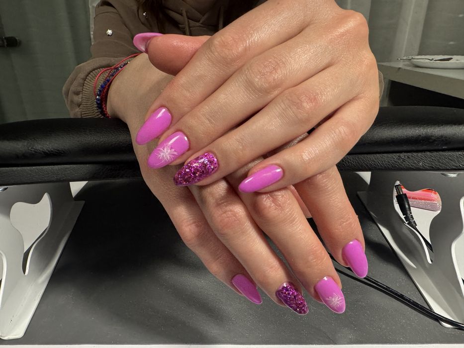 Манікюр, Педикюр ЦЕНТР