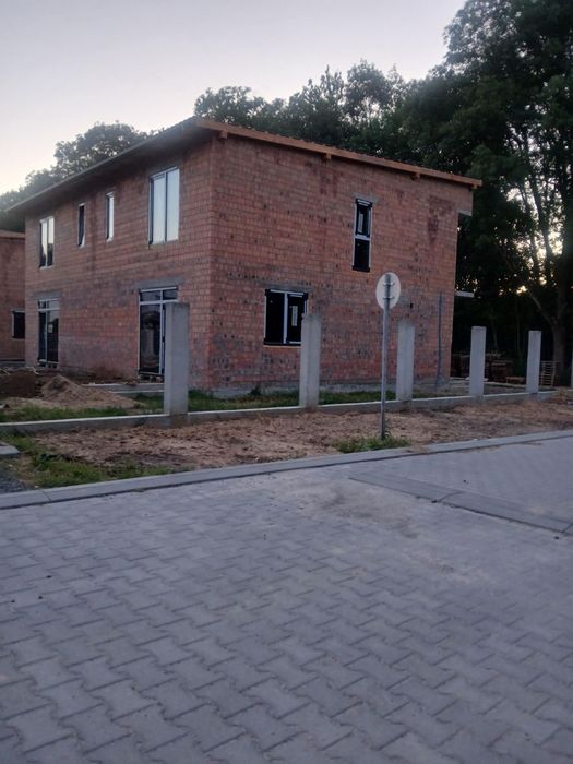 Продається котедд спарка у Конопниці
