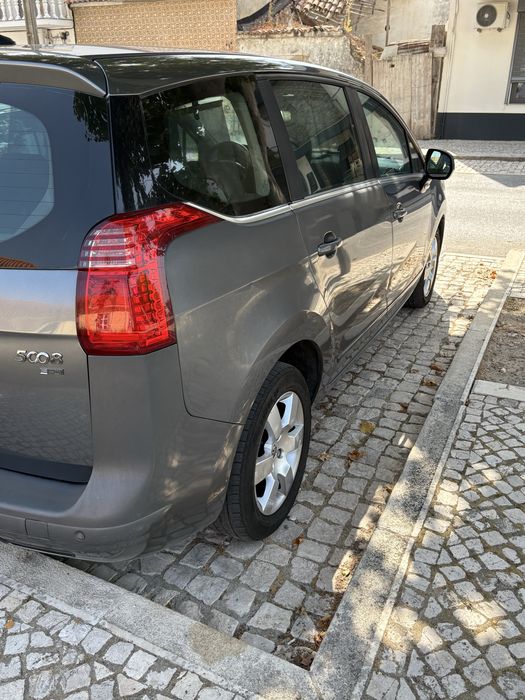 Peugeot 5008 7L 1.6 HDI AUTOMATICA