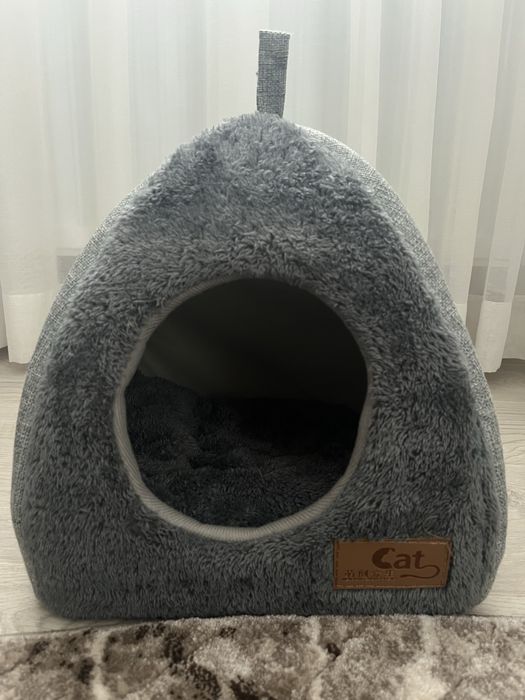 Лежанка для котика