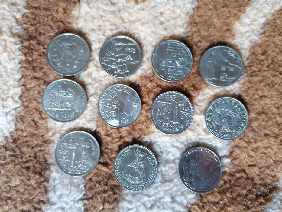 Colecção moedas 100 e 200 escudos