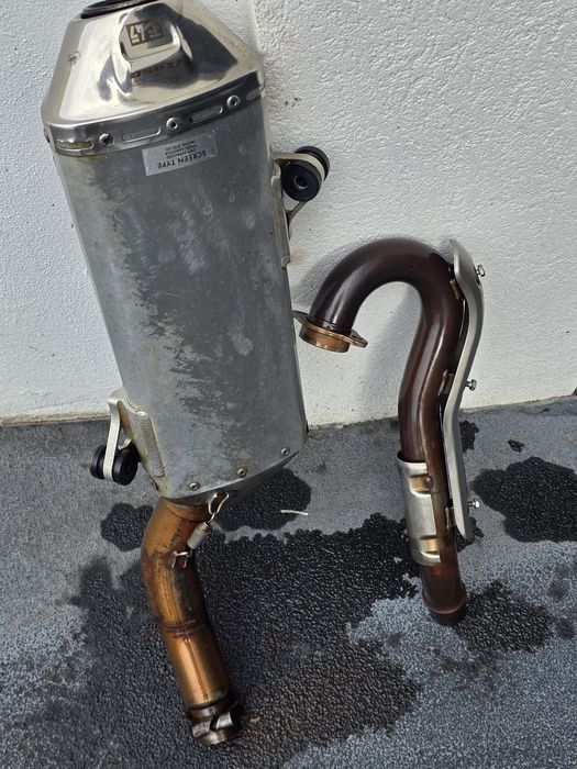 Escape Suzuki LTR Yoshimura RS5