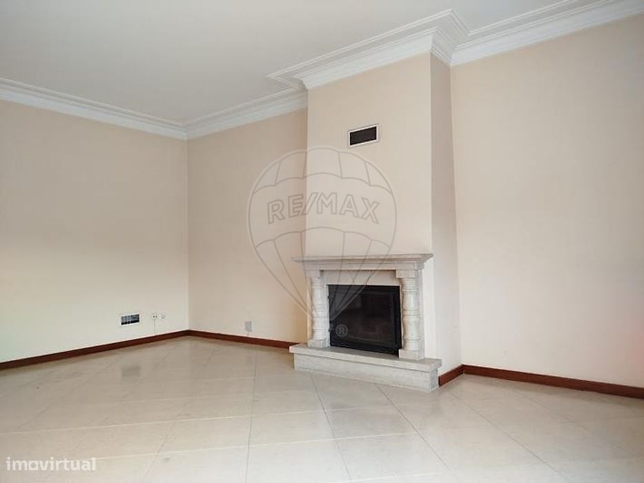Apartamento T2 para arrendamento