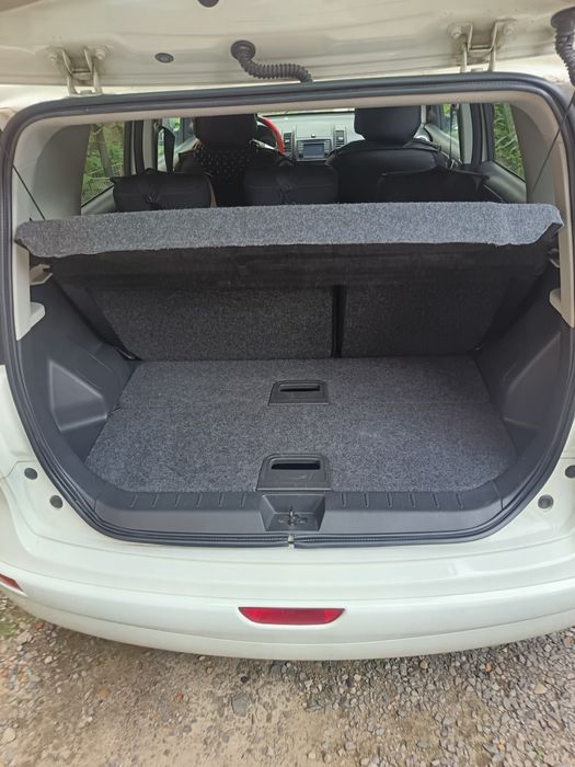 Nissan Note E11 2010