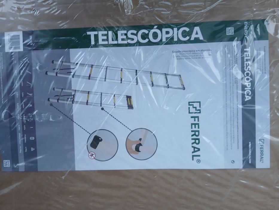 Escadote telescópica