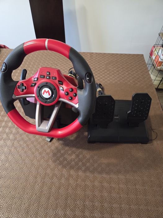 Volante HORI Mario Kart Deluxe (Nintendo Switch - Vermelho)