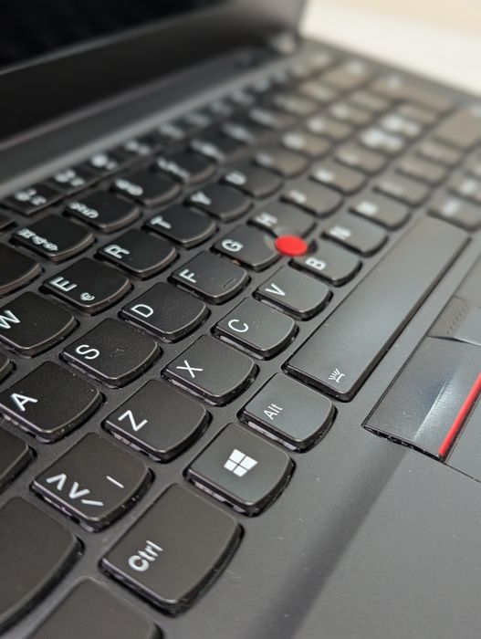 Ноутбук Lenovo ThinkPad T14s G1/i7-10510U/16GB/256M2/FHD/IPS/надійний