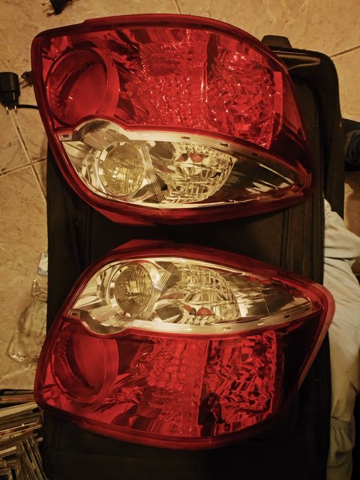 Toyota Auris farolins