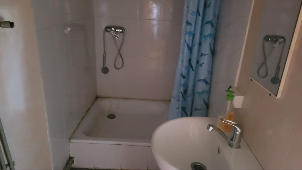 Колиба в напрямку Буковеля.