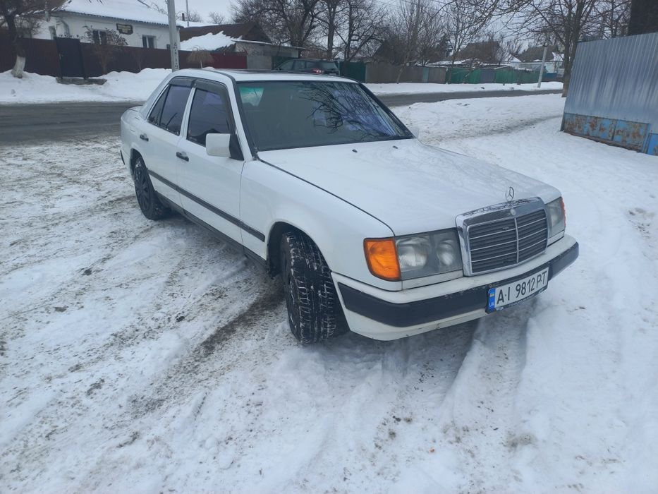 Mercedes-Benz E124 "автомат"
