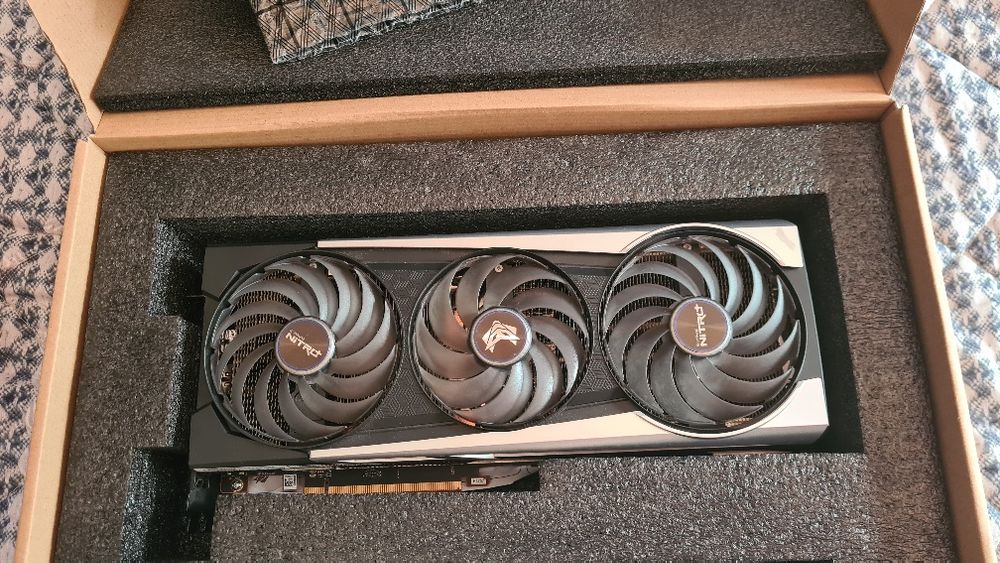 Saffire AMD Radeon RX 6800 XT NITRO+ 16 GB