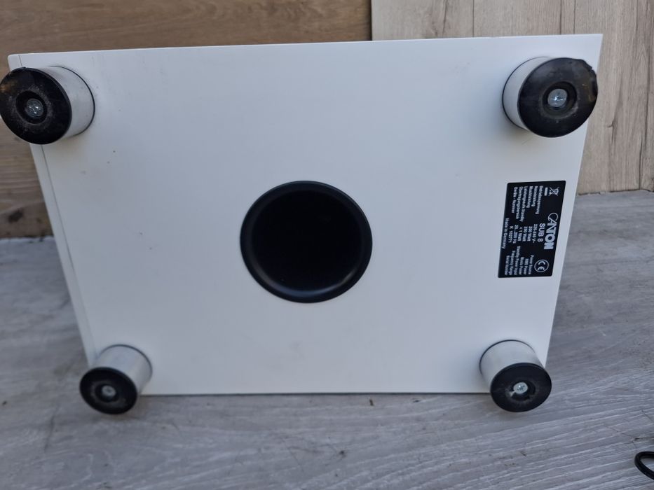 Subwoofer aktywny Canton Sub 8