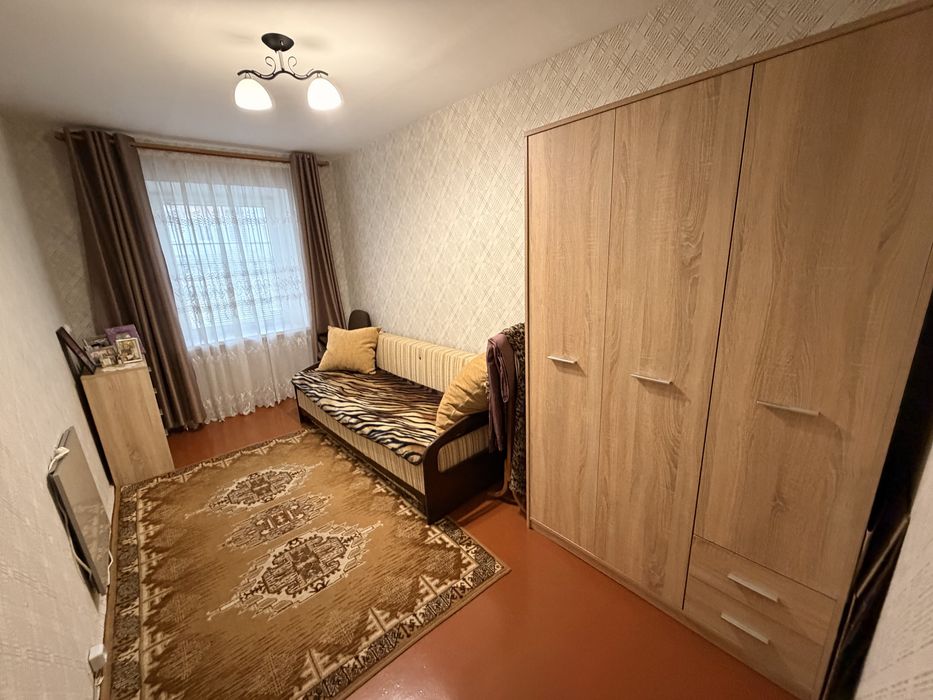 Продаж 3-х кімнатної квартири в центрі м.Шептицький