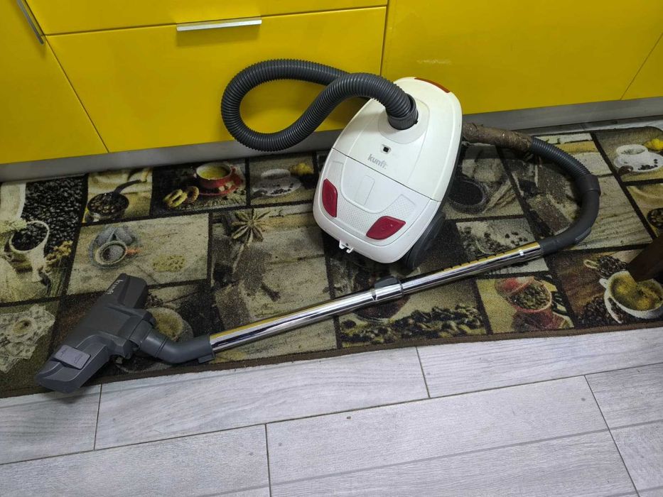 Aspirador Kunft 700wts