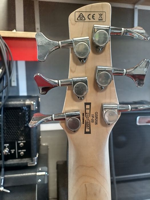 Gitara basowa Ibanez