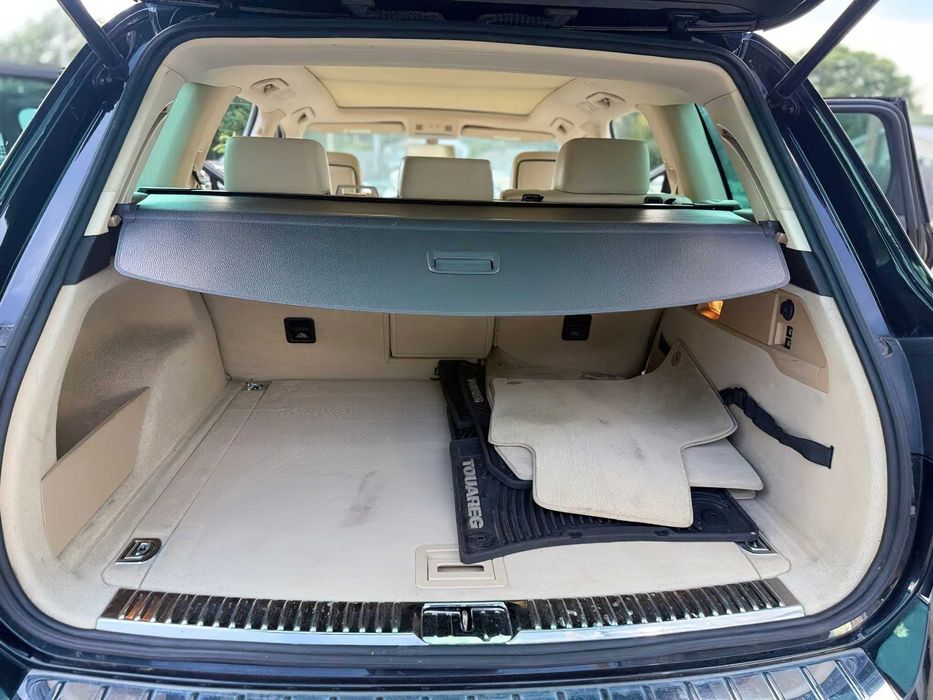 Volkswagen Touareg Executive      2013