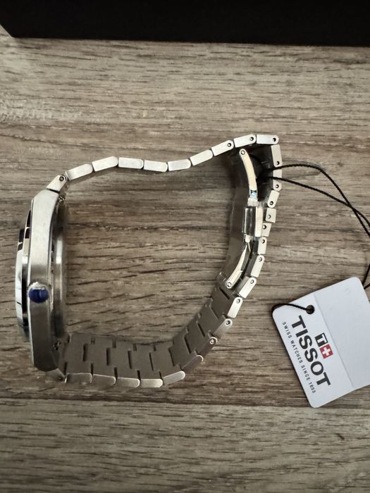 Zegarek Tissot PRX 40 T137.410.11.051.00