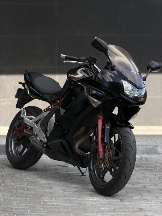 KAWASAKI ER-6F - Oportunidade!