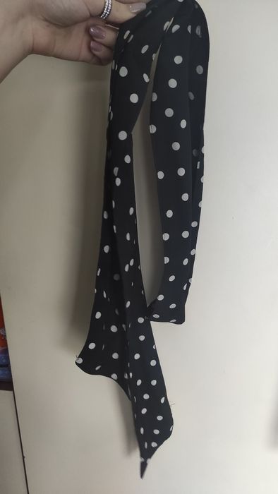 Sukienka czarna w groszki