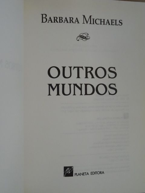 Outros Mundos de Barbara Michaells