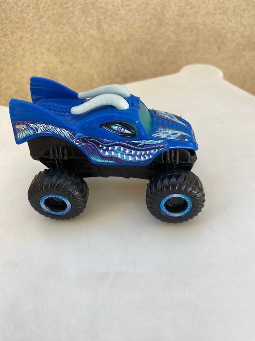 Carrinho de Brinquedo Monster Truck Usado - Em Bom Estado