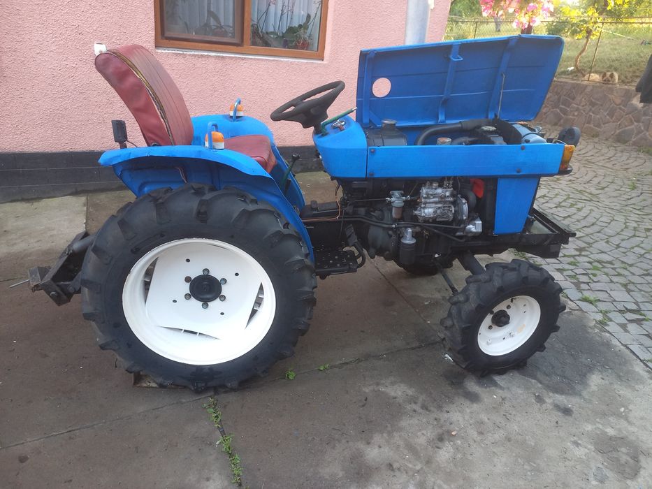 Продам трактор ісекі