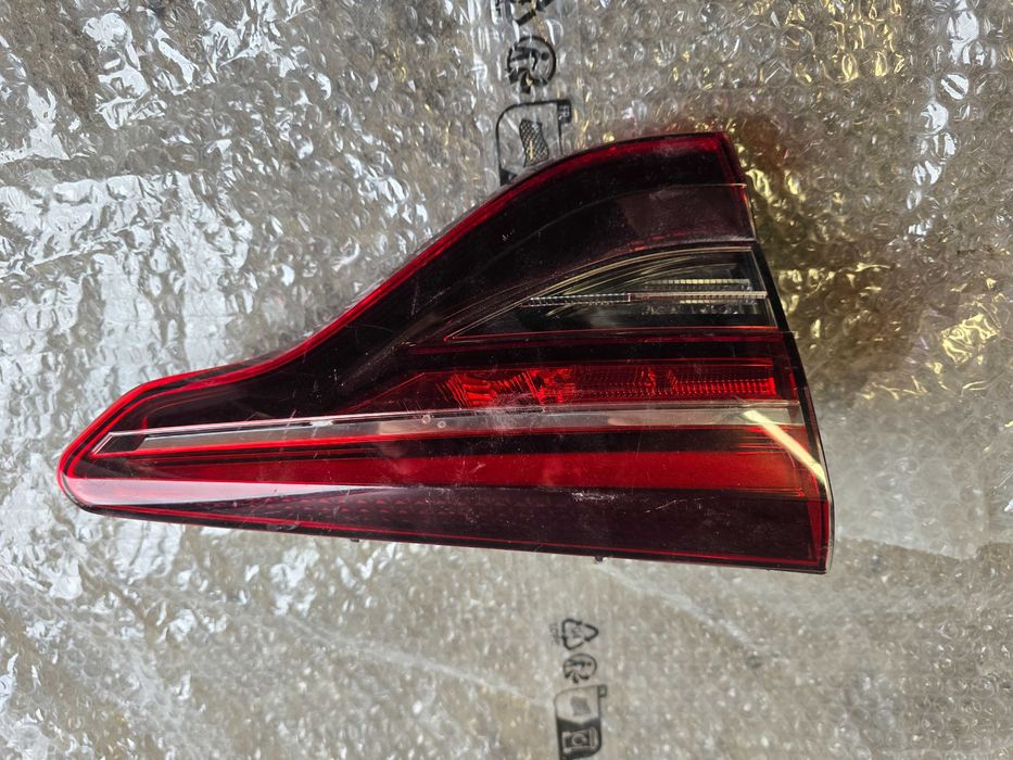 lampa tył w klapę Renault Clio 5 V