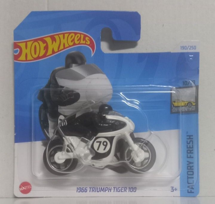 Hot wheels 1966 triumph tiger 100