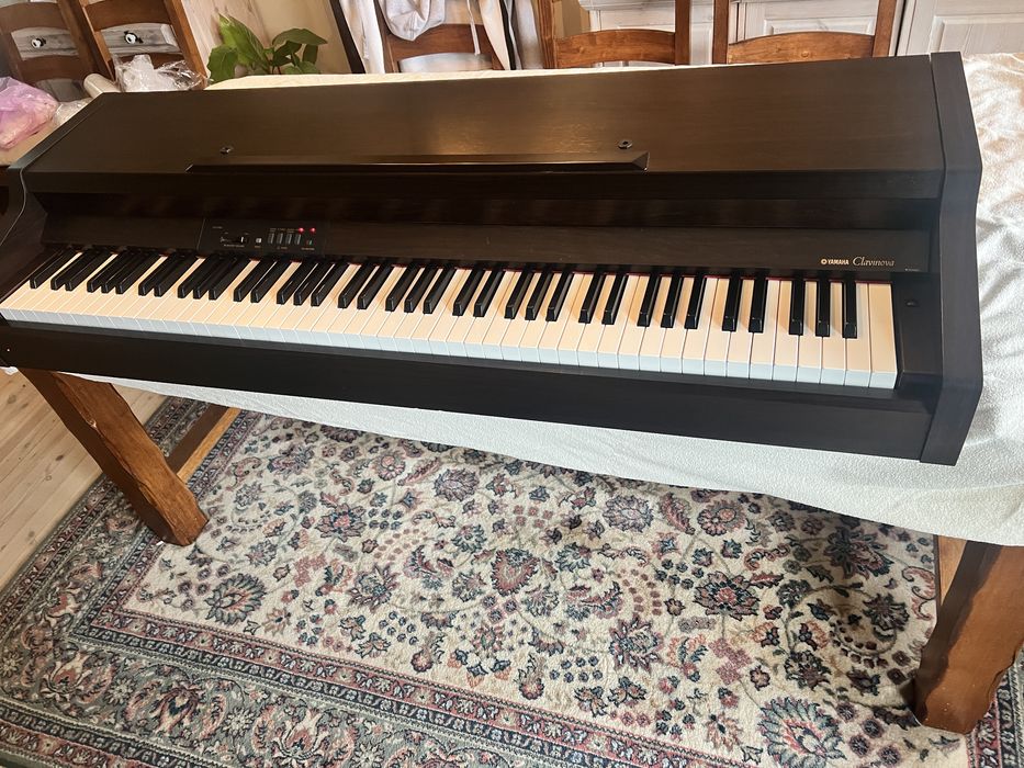 Yamaha clavinova CLP-910