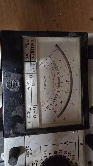 Miernik analogowy z czasów PRL Sprawny. Drugi widoczny na foto Gratis