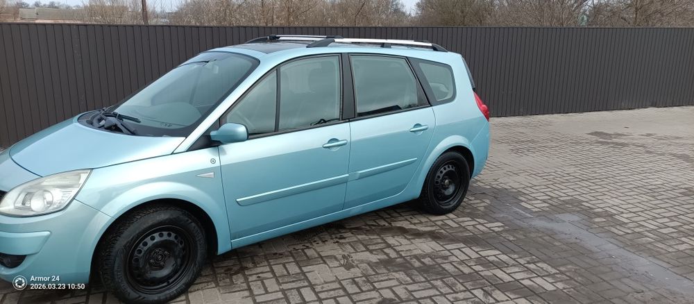 Renault scenic 2 2літри газ-бензин