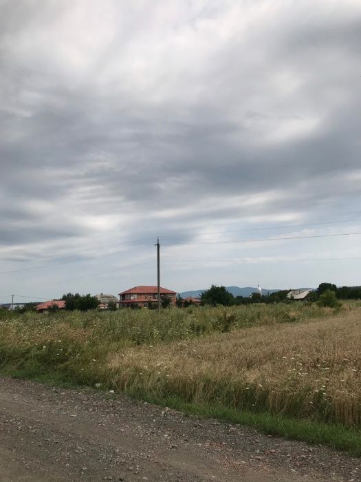 Продаеться участок 25 соток с. Баранинцы.