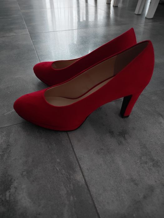 Buty na obcasie 41