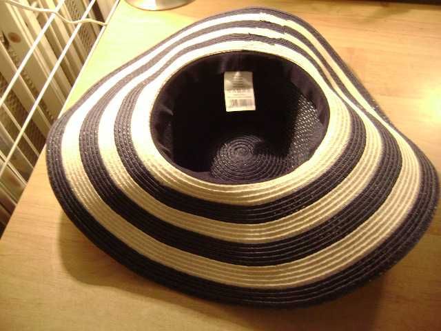 Starocie z PRL - Kapelusz przeciwsłoneczny = plażowy rozmiar 57-58 cm