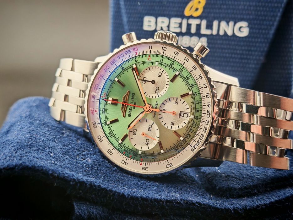 BREITLING Navitimer B01 AB0139  Pudełko i dokumenty Gwarancja
